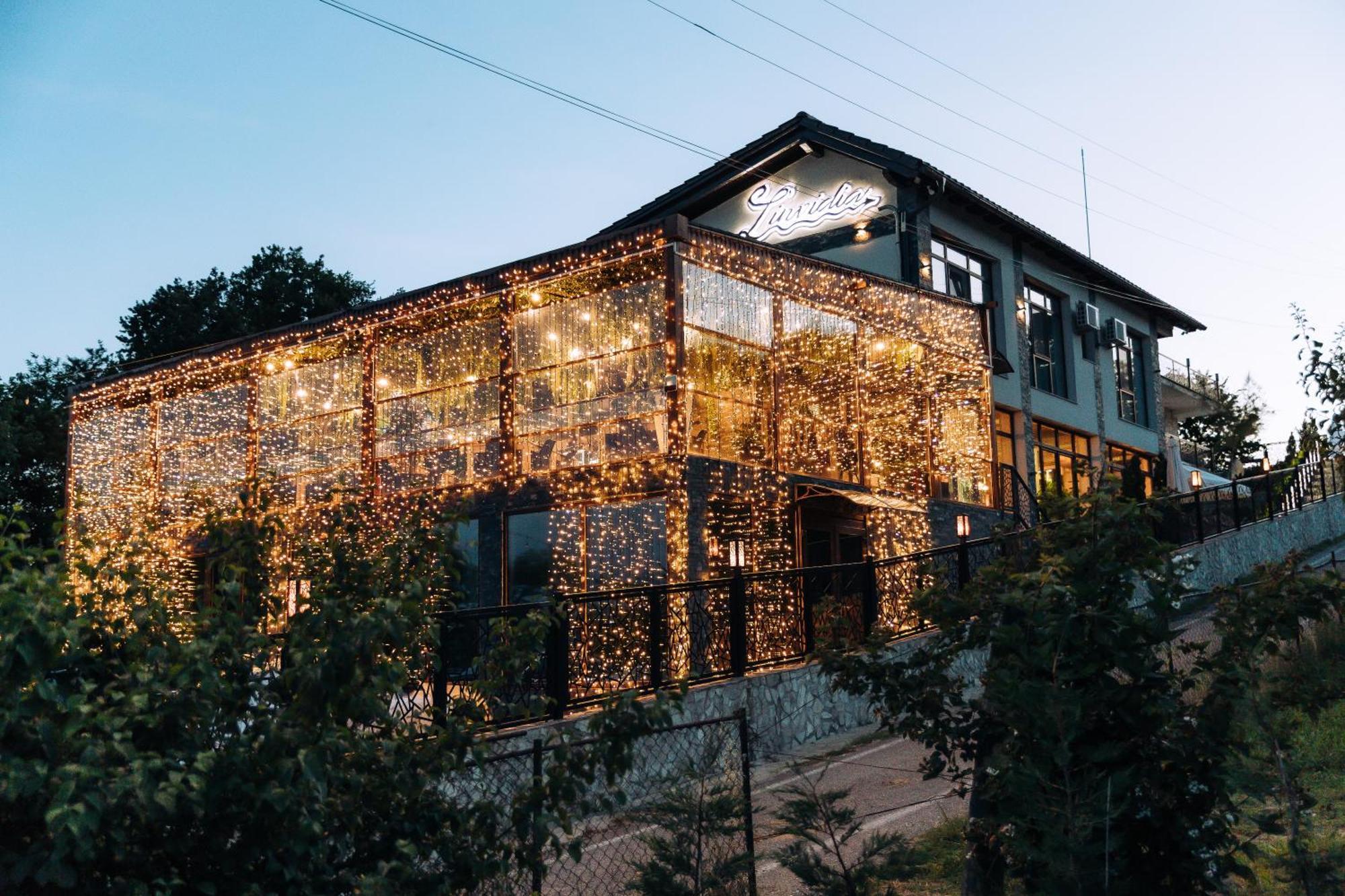 Hotel L'Invidia Novaci-Străini Exterior foto